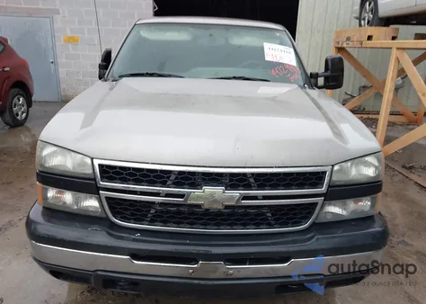 2007 Chevrolet Silverado 1500 Classic Work Truck из США, поврежденный, VIN 1GCEC19ZX7Z175074